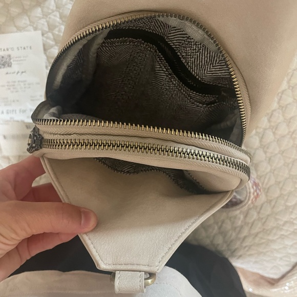 Altar’d Sate-Desert Traveler Sling Bag - Picture 3 of 5